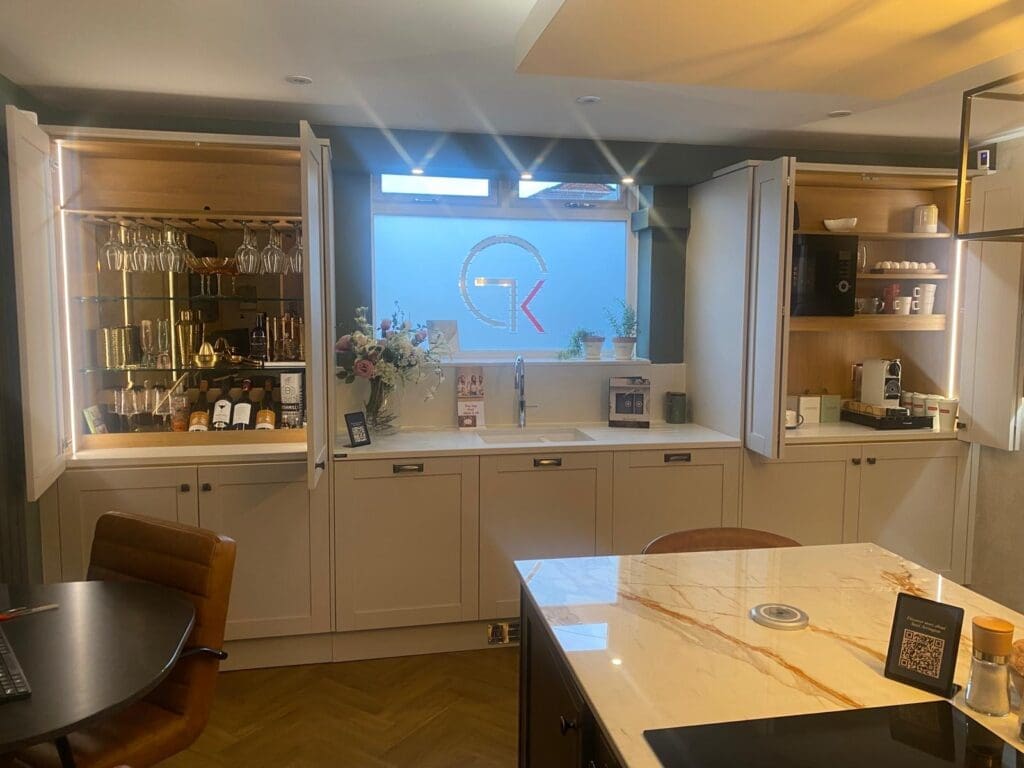 SHOWROOM Rivington in Cashmere by Trade Mouldings